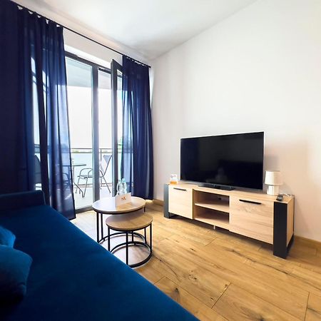 Summer Lofts Premium With Sea View, Parking 尤斯托尼莫斯基 外观 照片