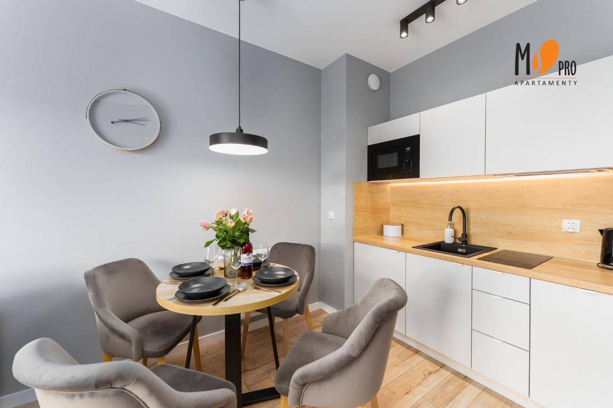 Summer Lofts Premium With Sea View, Parking 尤斯托尼莫斯基 客房 照片