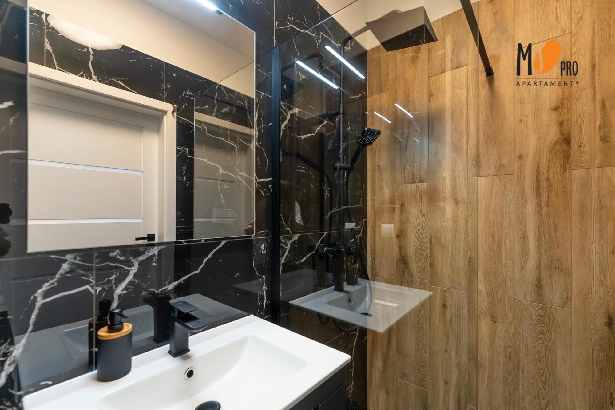 Summer Lofts Premium With Sea View, Parking 尤斯托尼莫斯基 客房 照片